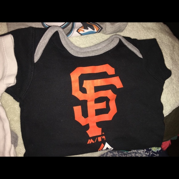 San Francisco 3-6 mth onsies lot of 4 - Picture 5 of 5